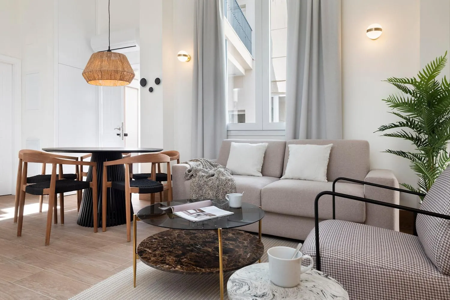 Magno Apartments Almansa Sevilla Spanje
