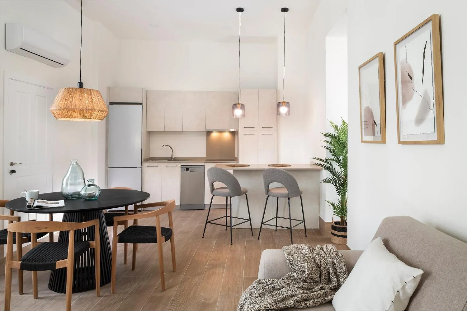Magno Apartments Almansa Séville